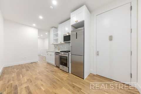 1871 Gates Ave, RIDGEWOOD, NY 11385