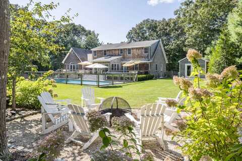 14 Debra's Way, Wainscott, NY 11975