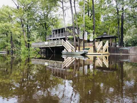 199 Bear Run Road, Burgaw, NC 28425