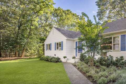 1635 SAGG RD, Sag Harbor, NY 11963