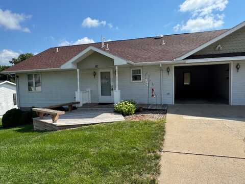 310 Walnut, Walnut, IA 51577