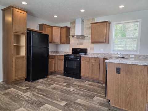 31 Bluebird Hill Drive, Orion Township, MI 48359