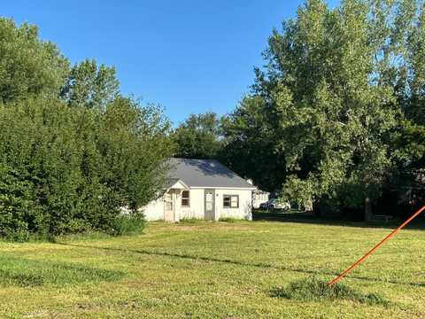 142 W. South St., Ainsworth, NE 69210