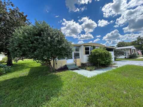15 Violet Drive, Fruitland Park, FL 34731