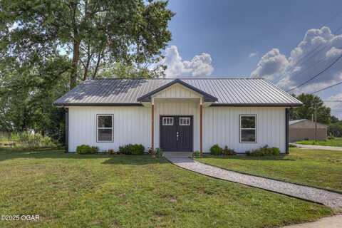 522 W 2nd Street, Baxter Springs, KS 66713