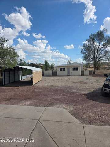 22205 W Old Highway 66 Road, Seligman, AZ 86337