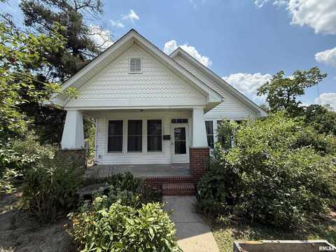329 E PACIFIC Street, Harrisburg, IL 62946