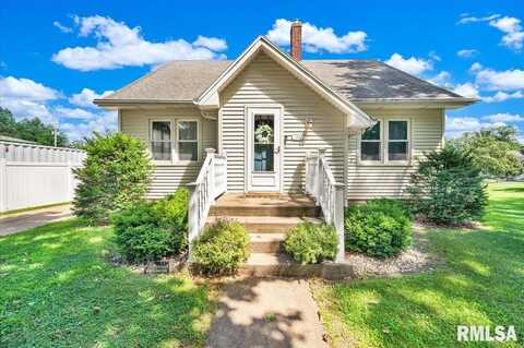 112 S MENARD Street, Metamora, IL 61548
