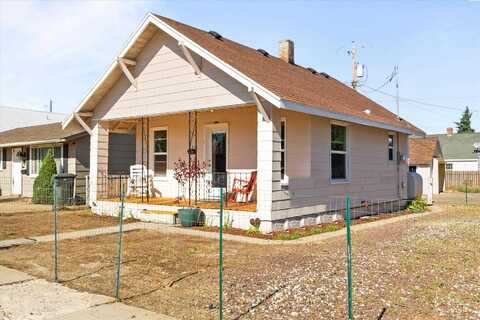 207 E 8th Ave, Ritzville, WA 99169