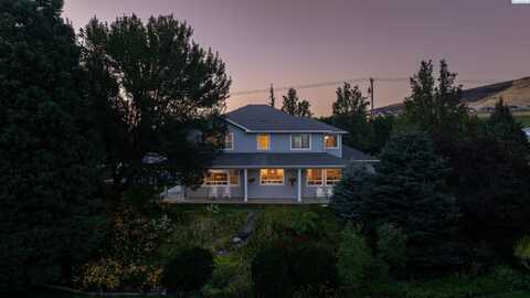98708 E Clover Rd, Kennewick, WA 99338