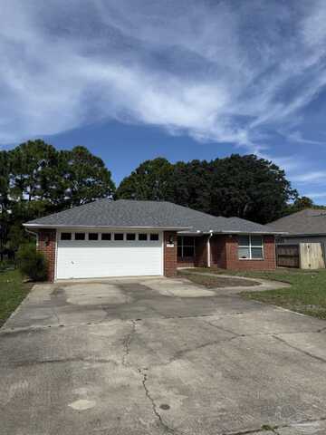 2033 Shadow Lake Dr, Gulf Breeze, FL 32563
