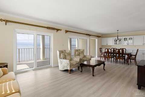 615 Bayshore Dr, Pensacola, FL 32507