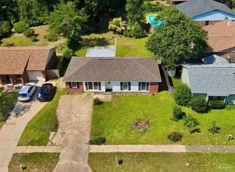 3962 Elmcrest Dr, Pensacola, FL 32504