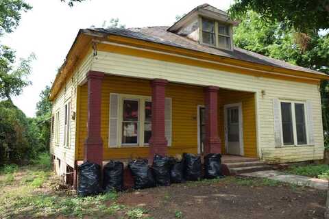 914 South, PALESTINE, TX 75801
