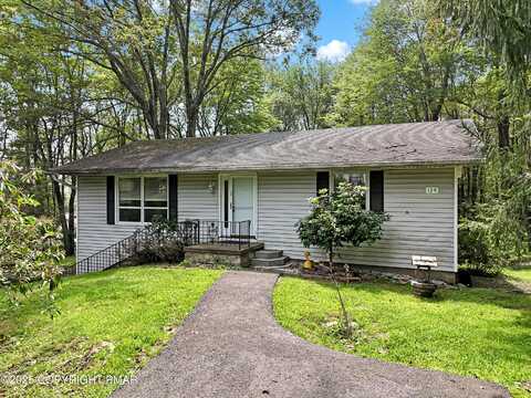 129 Winona Road, Mount Pocono, PA 18344