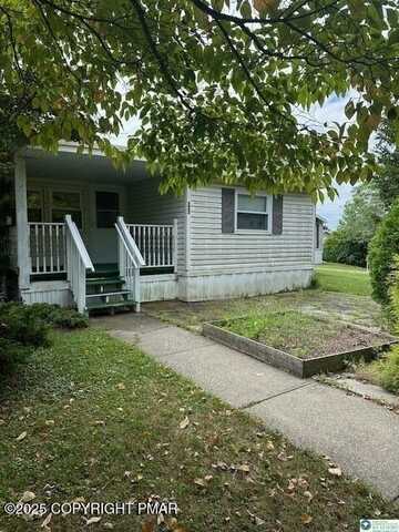 222 Molly Pitcher Road, Mount Bethel, PA 18343