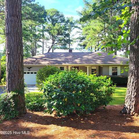 62 Pine Ridge Drive, Whispering Pines, NC 28327