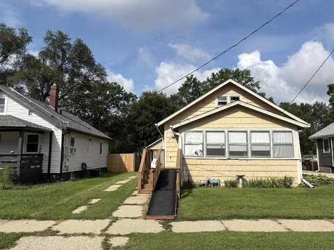 1816 N Winnebago, ROCKFORD, IL 61103