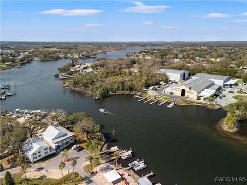 5155 S Gray Pelican Way, Homosassa, FL 34448