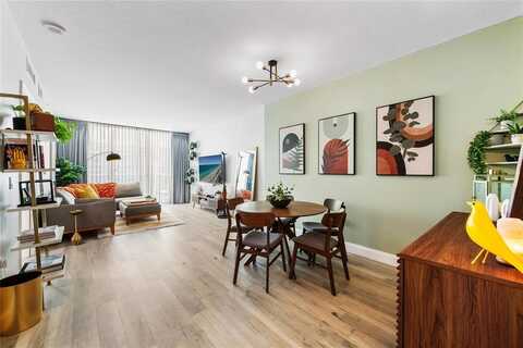 350 SE 2nd St, Fort Lauderdale, FL 33301