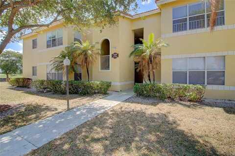 643 Vista Isles Dr, Plantation, FL 33325