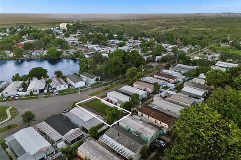 601 NW 215th Ave, Pembroke Pines, FL 33029