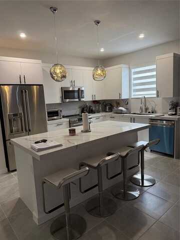 2325 SE 29th CT., Homestead, FL 33035