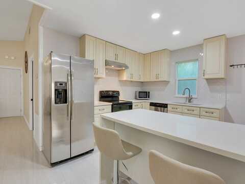 1196 19th Avenue SW, Vero Beach, FL 32962