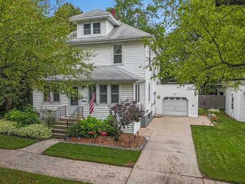 1173 LAWE Street, GREEN BAY, WI 54301