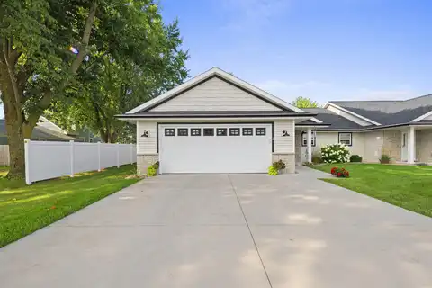 1855 SOUTHBRIDGE Road, DE PERE, WI 54115