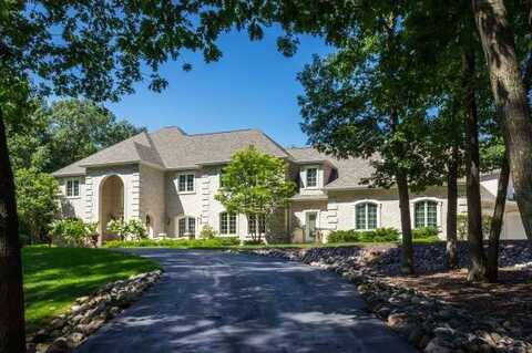 2048 MUIRWOOD Court, GREEN BAY, WI 54313