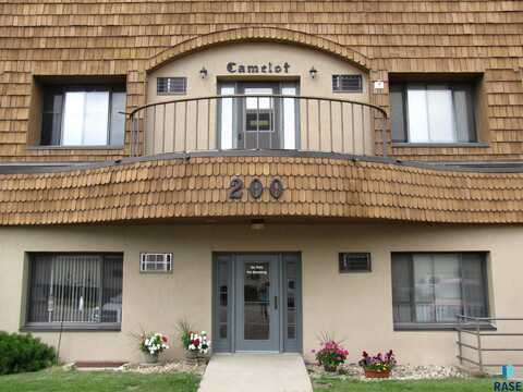 200 S Freeman Ave, Luverne, MN 56156