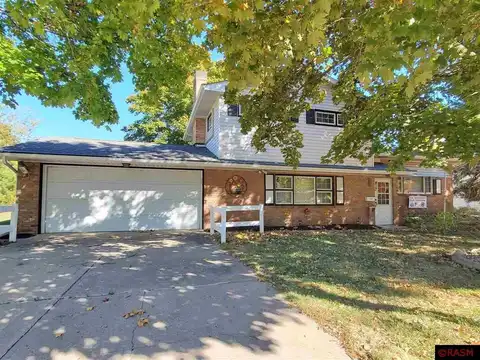 817 Summit Ave, New Ulm, MN 56073