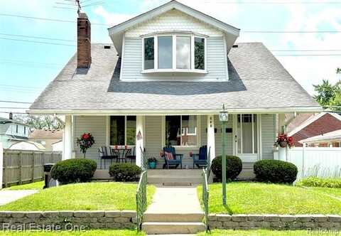 355 Poplar Street, Wyandotte, MI 48192