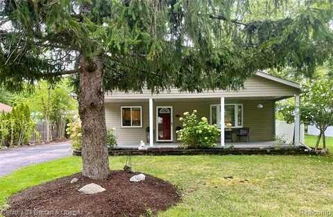 34794 Rhonswood Street, Farmington Hills, MI 48335