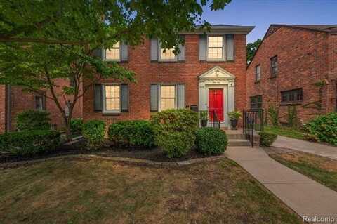 910 W Oakridge Street, Ferndale, MI 48220