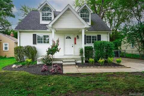 21685 Roosevelt Avenue, Farmington, MI 48336