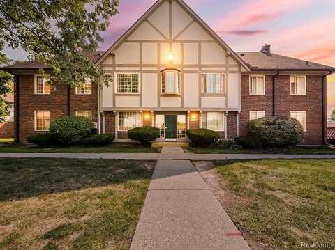 30204 Southfield Road, Southfield, MI 48076