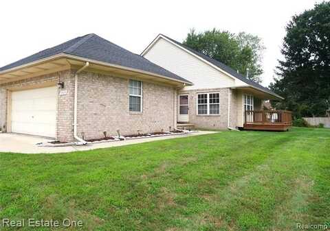 5499 Seabreeze Lane, Sterling Heights, MI 48310