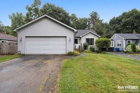 6421 Prairie Lawn Drive, Waterford, MI 48329