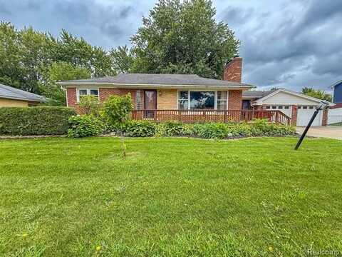 22224 Violet Street, Saint Clair Shores, MI 48082