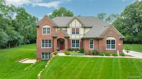 30158 Rosemond Court, Franklin, MI 48025
