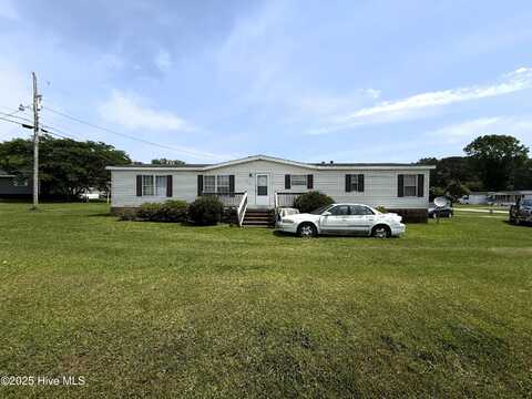 403 E Irwin Street, Pinetops, NC 27864