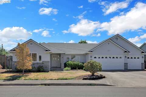 1246 MONTECELLO DR, Eugene, OR 97404