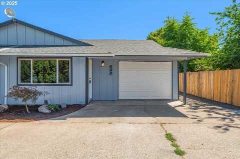696 NW FENTON ST, McMinnville, OR 97128