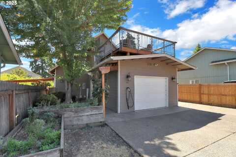 1716 ELKAY DR, Eugene, OR 97404