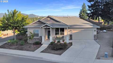 3699 RIVER HEIGHTS DR, Springfield, OR 97477