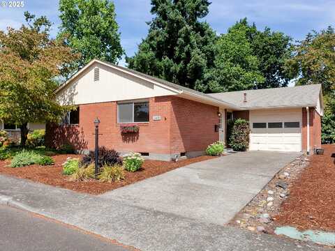 15435 SW ROYALTY PKWY, King City, OR 97224