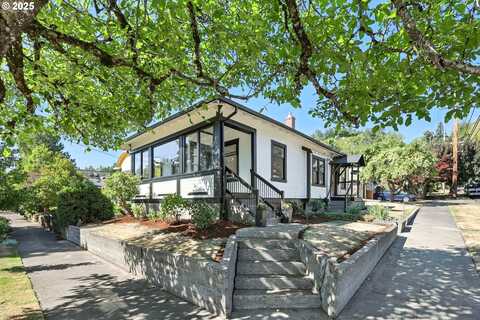 6105 S HOOD AVE, Portland, OR 97239