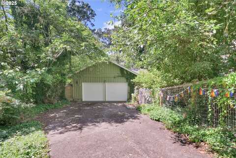 1340 SPYGLASS DR, Eugene, OR 97401